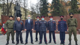 Казаки Центрального казачьего войска отдали дань памяти павшим воинам