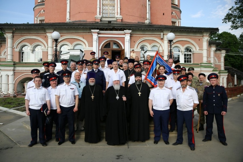 Войсковой священник ЦКВ, настоятель храма св. равноап. кн. Владимира при МсККК им. М.А. Шолохова иерей Марк Кравченко принял участие в поминовении воинов-казаков, погибших в годы Великой Отечественной войны Войсковой священник ЦКВ, настоятель храма св. равноап. кн. Владимира при МсККК им. М.А. Шолохова иерей Марк Кравченко принял участие в поминовении воинов-казаков, погибших в годы Великой Отечественной войны