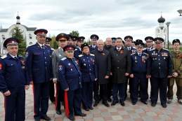 Они бы могли составить полк… В Ржеве захоронили останки красноармейцев и возложили капсулу с освященной хоперской землей