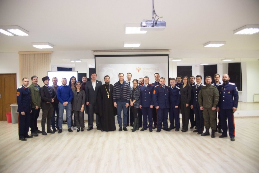 Лидеры казачьей молодежи ВКО ЦКВ приняли участие в обучающем семинаре Лидеры казачьей молодежи ВКО ЦКВ приняли участие в обучающем семинаре