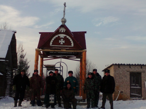 Бологовские казаки восстановили колокольню в д. Долгое