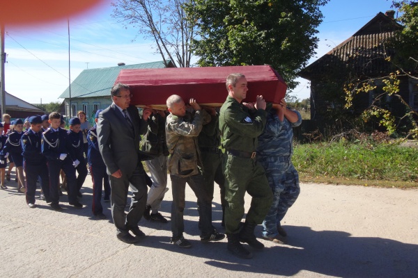 Перезахоронение бойцов в Калужской области