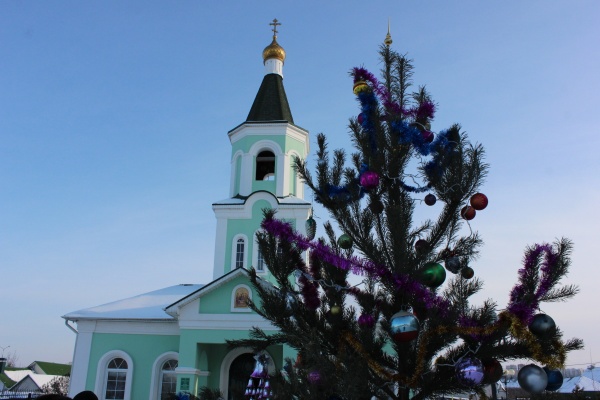 Атаманская рождественская елка впервые зажгла свои огни в Белгороде
