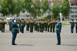 Казаки Центрального казачьего войска  поздравили  военнослужащих Кантемировской дивизии с 75-й годовщиной, 1 июля 2017 года