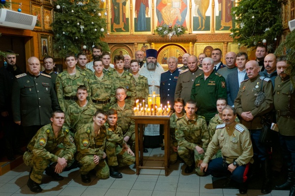 В храме св. равноап. кн. Владимира при МПКУ им. М.А. Шолохова почтили память жертв политики расказачивания