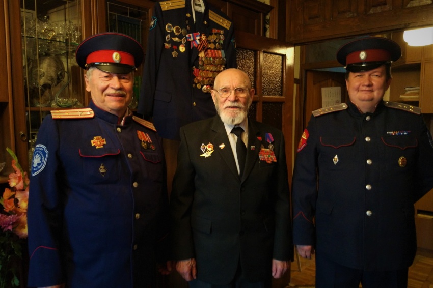 Поздравляем! Поздравляем!