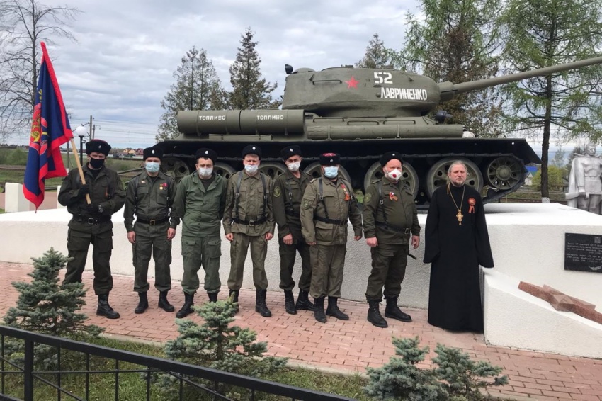 Казаки Центрального казачьего войска отдали дань памяти павшим воинам Казаки Центрального казачьего войска отдали дань памяти павшим воинам