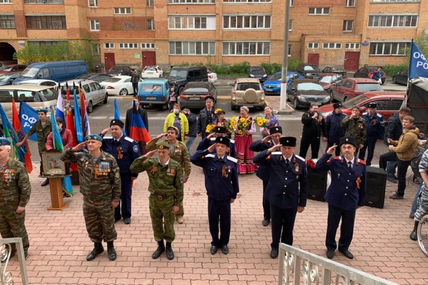 Раменские казаки поздравили ветеранов