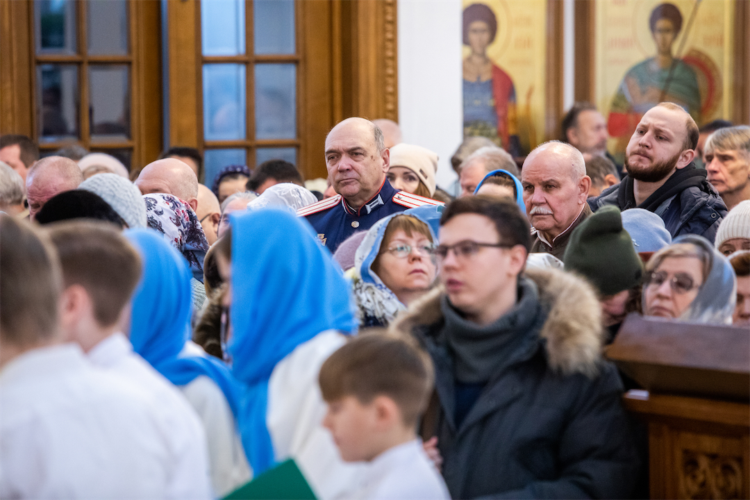 Скрепы под храмовыми сводами