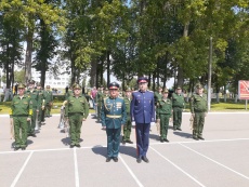 Казаки Центрального казачьего войска поздравили военнослужащих Кантемировской дивизии с 78-летием