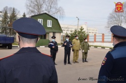 И вброд, и вплавь, и через поле – казаки ОКО Московской области ВКО ЦКВ несут службу в пеших и конных патрулях