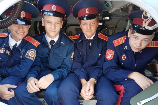 Акция «Военная служба по контракту в Вооруженных Силах Российской Федерации – твой выбор» в Калуге