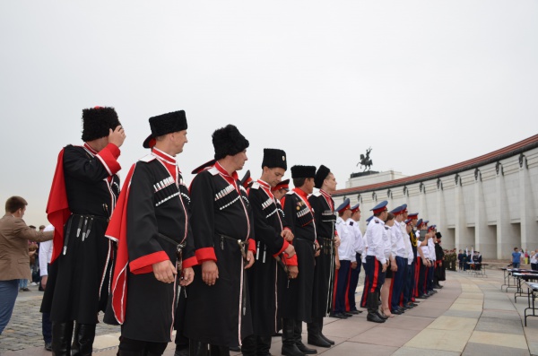Первые выпускники получили дипломы Первого казачьего университета