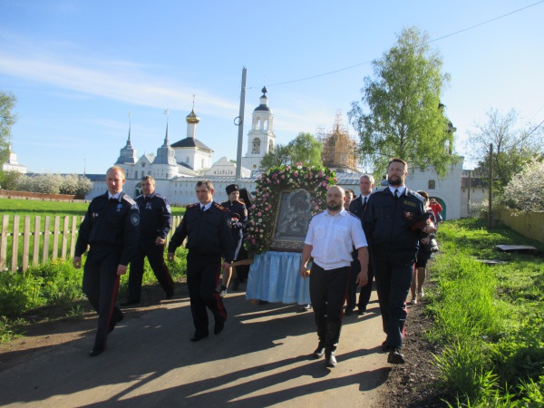 В Ярославле прошёл Крестный ход с иконой Божией Матери Толгская.