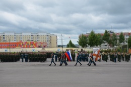 Казаки Центрального казачьего войска  поздравили  военнослужащих Кантемировской дивизии с 75-й годовщиной, 1 июля 2017 года