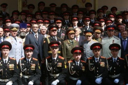 Прощание со знаменем кадетов-выпускников Московского президентского училища им. М.А. Шолохова