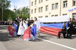 Прощание со знаменем кадетов-выпускников Московского президентского училища им. М.А. Шолохова