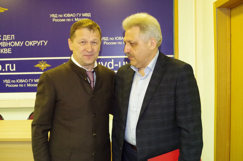 Войсковой священник Центрального казачьего войска, настоятель храма св. равноап. кн. Владимира при МПКУ им. М.А. Шолохова иерей Марк Кравченко принял участие в заседании Общественного совета УВД по ЮВАО