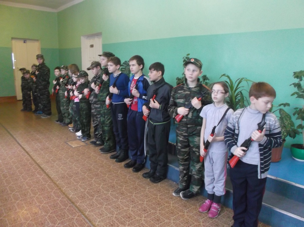 Работа казачьих кадетских классов продолжается
