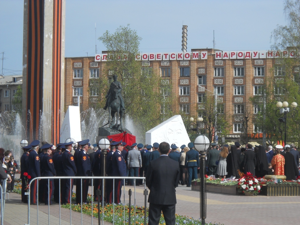 Военный парад в Калуге с участием казаков ВКО ЦКВ