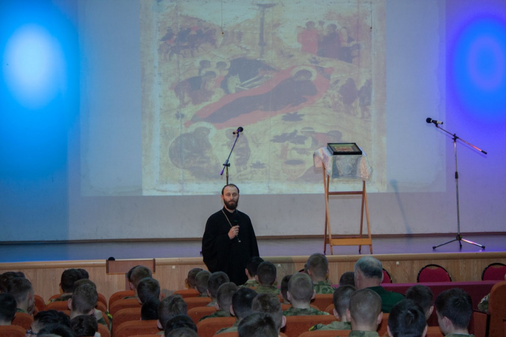Рождественский концерт хора Князь-Владимирского храма в Московском президентском кадетском училище имени М.А. Шолохова