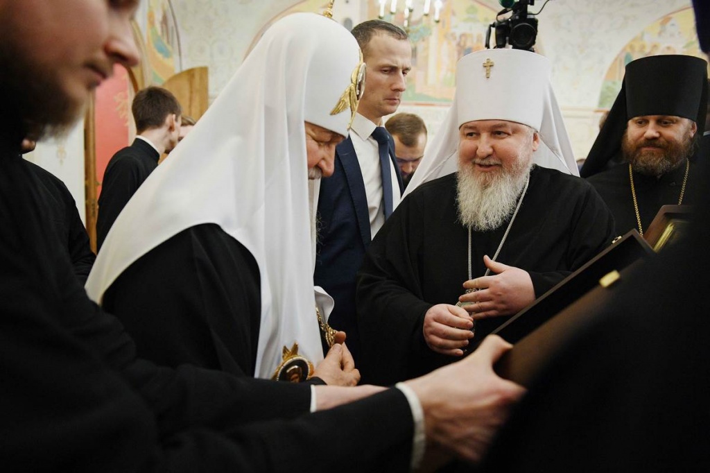 Настоятель храма св. равноап. кн. Владимира при Московском президентском кадетском училище им. М.А. Шолохова, войсковой священник Центрального казачьего войска иерей Марк Кравченко принял участие в Патриаршей Божественной Литургии и поздравлении Его Святейшества с одиннадцатой годовщиной патриаршей интронизации от лица всечестного казачества