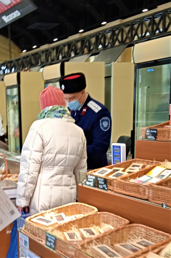Казаки привезли на ярмарку собственную продукцию
