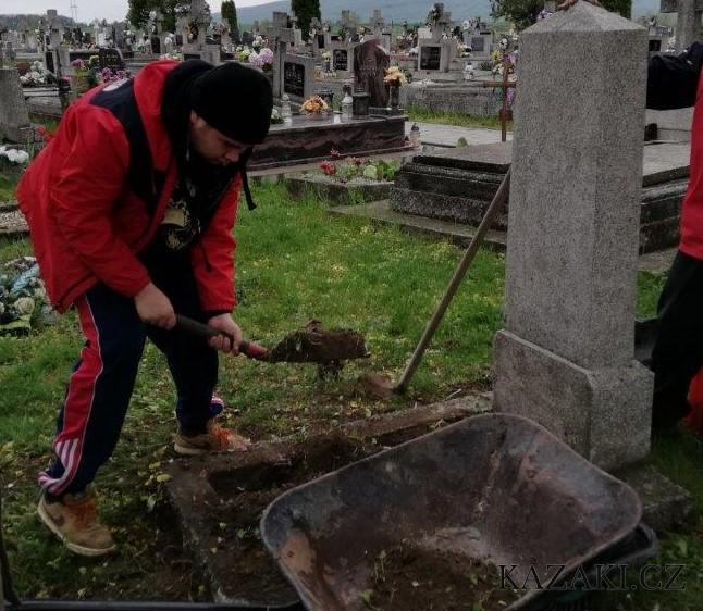 Казаки ВСЧзС проживающие в Словакии, 19 апреля 2019г, провели ежегодные Благотворительные работы перед Пасхой