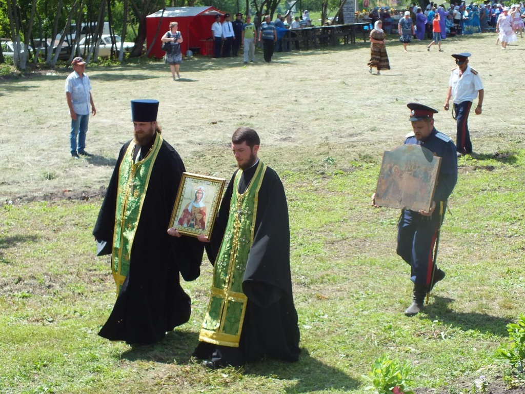 Курские казаки восстанавливают священную обитель