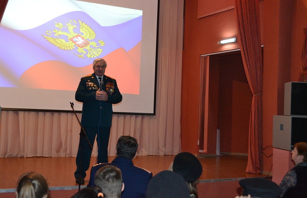 Калужские казаки рассказали подросткам об Афганской войне