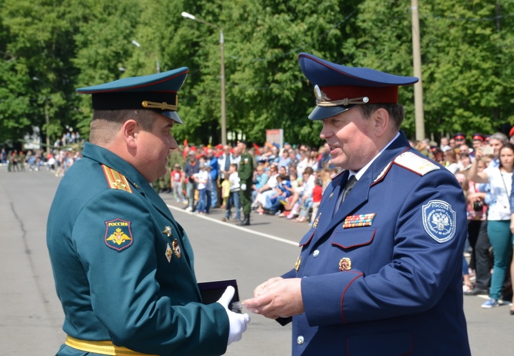 Казаки Центрального казачьего войска поздравили военнослужащих Кантемировской дивизии с 75-й годовщиной