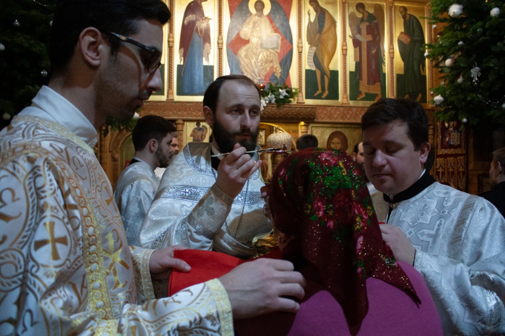 Архиерейское богослужение в день малого престольного праздника в честь апостола и евангелиста Марка в храме св. равноап. кн. Владимира при МПКУ им. М.А. Шолохова