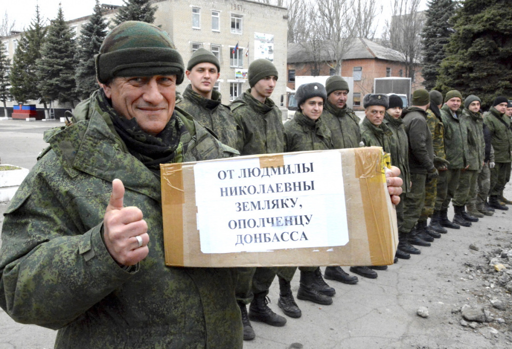 Рука, протянутая другу