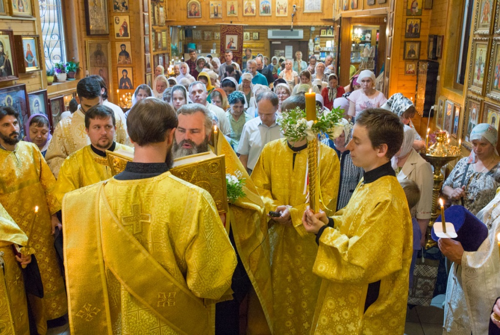 Престольный праздник в храме св. равноап. кн. Владимира при Московском президентском кадетском училище им. М.А. Шолохова войск национальной гвардии РФ