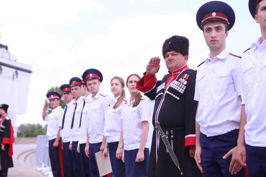 Атаман ВКО ЦКВ поздравил выпускников Первого казачьего университета