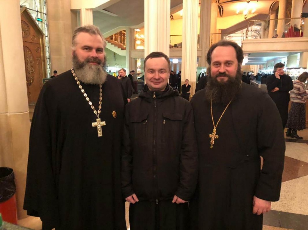 Настоятель храма св. равноап. кн. Владимира при Московском президентском кадетском училище им. М.А. Шолохова, войсковой священник Центрального казачьего войска иерей Марк Кравченко принял участие в Патриаршей Божественной Литургии и поздравлении Его Святейшества с одиннадцатой годовщиной патриаршей интронизации от лица всечестного казачества