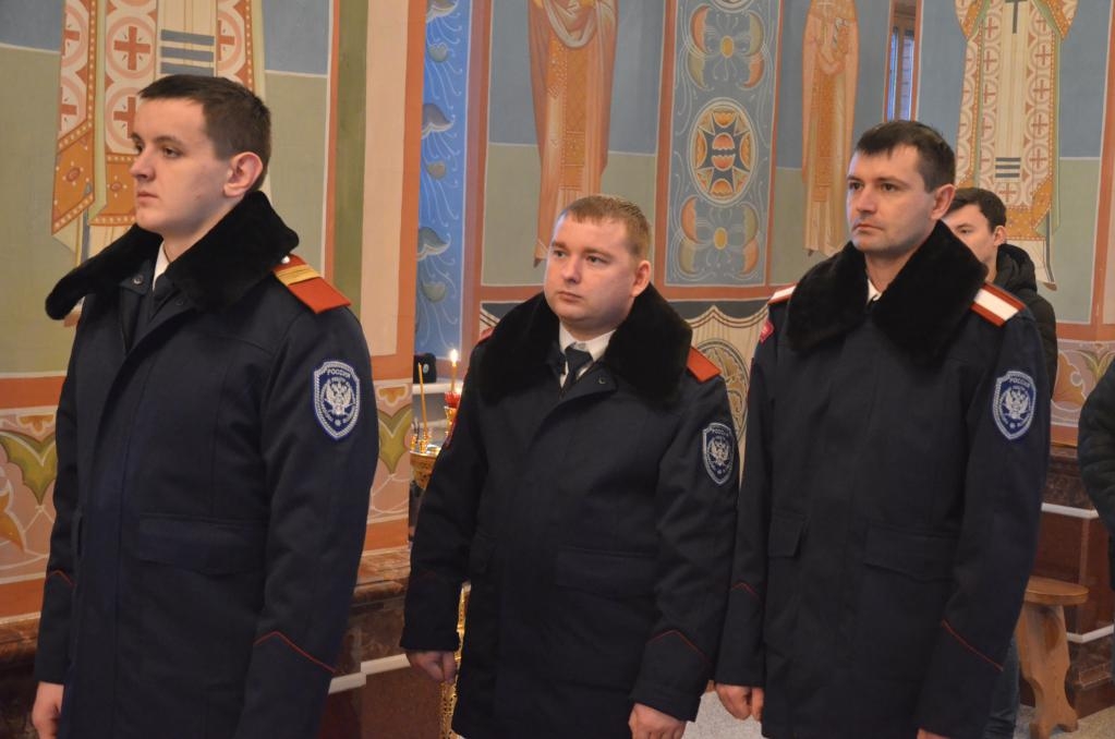 В престольный праздник в храме Новомучеников и исповедников Российских епископ Максим совершил литургию