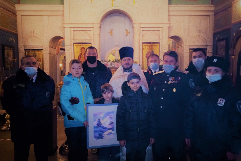 Порядок и безопасность обеспечили казаки
