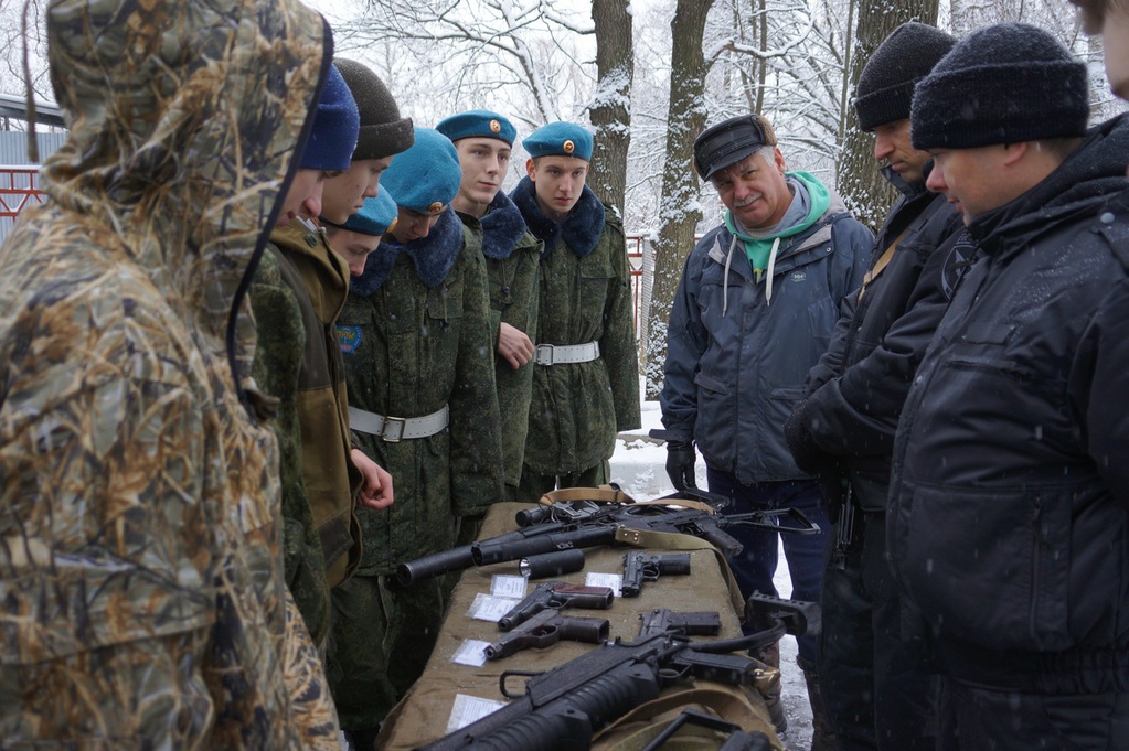 В дни школьных каникул в Тульской области работал военно-патриотический лагерь «Патриот»