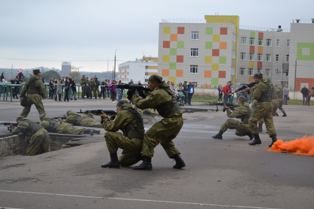 На юбилее танкистов