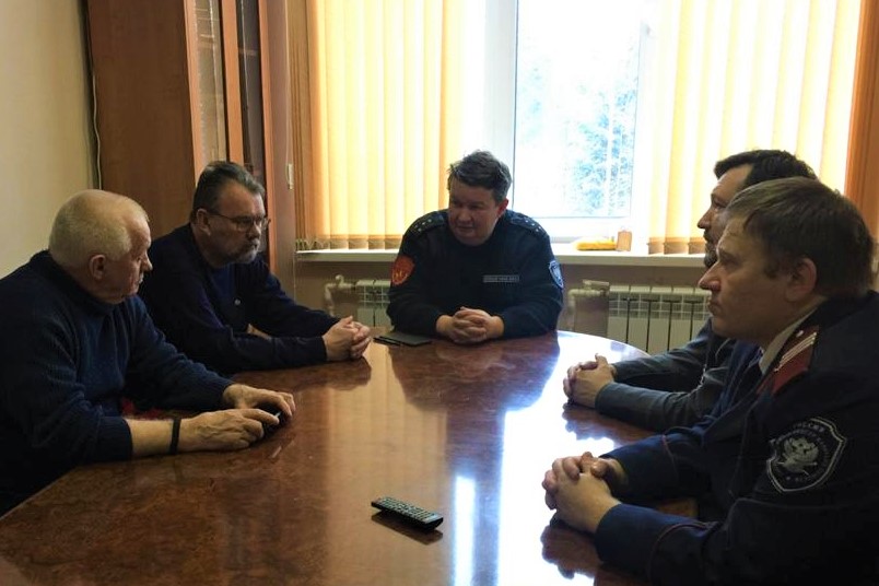 Священник благословил казаков на несение службы