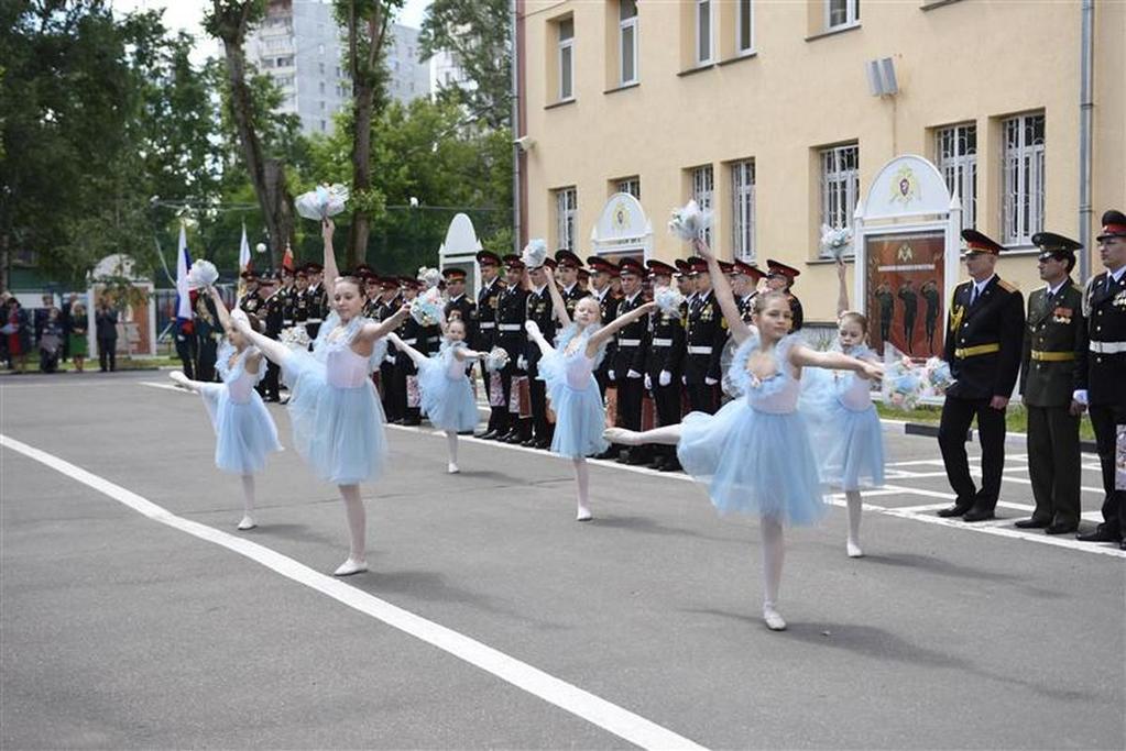 Вручение дипломов выпускникамМосковского президентского кадетского училищам им. М.А. Шолохова