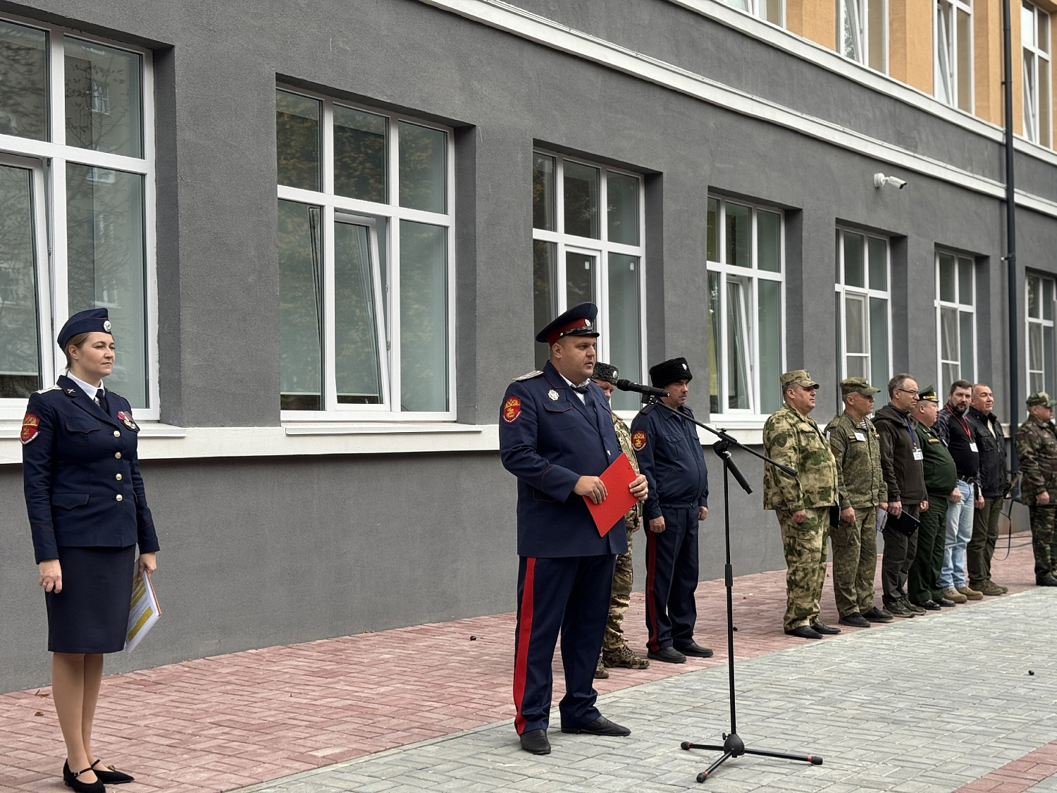 «Казачья сила - от отца к сыну»: когда папа - настоящий герой!